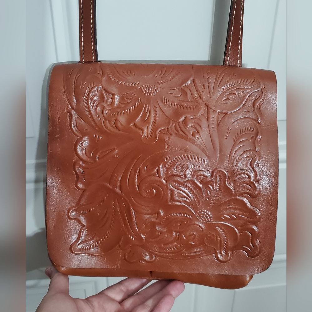 Patricia Nash Granada Leather Embossed Crossbody Western Tan Like new